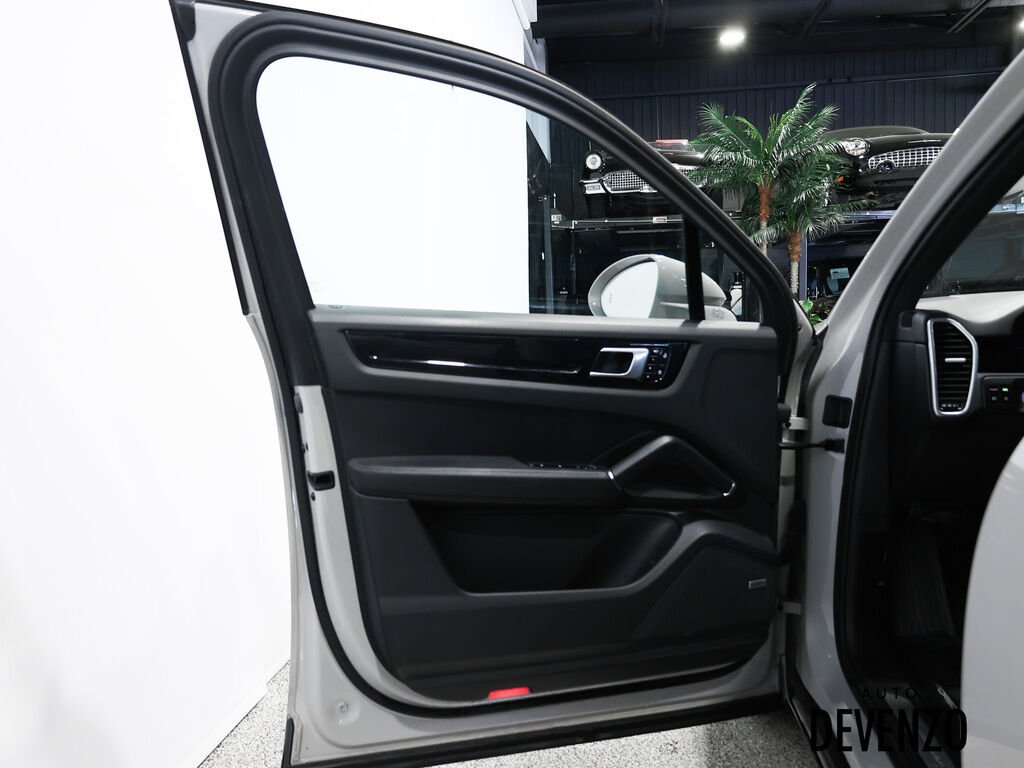 Porsche Cayenne 2020 Argent Saint-Eustache - photo #10