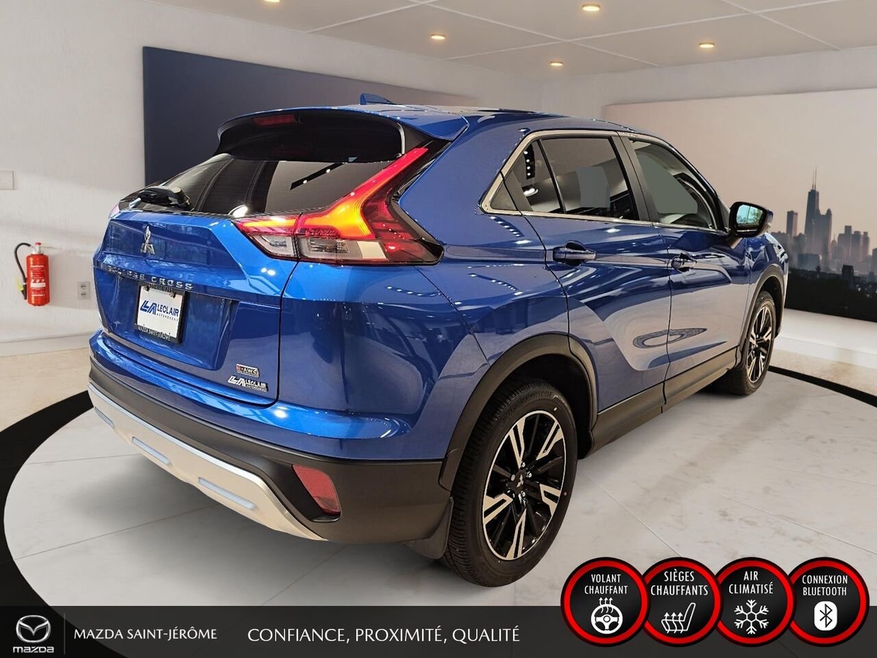 2025 Mitsubishi Eclipse Cross SEL | AWD | MAGS | PUSH START | Blue Saint-Jérôme - photo #5