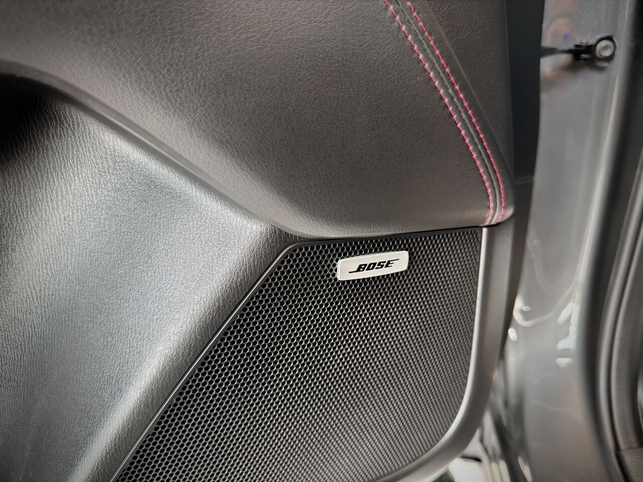 2023 Mazda CX-5 Grey Notre-Dame-des-Prairies - photo #33