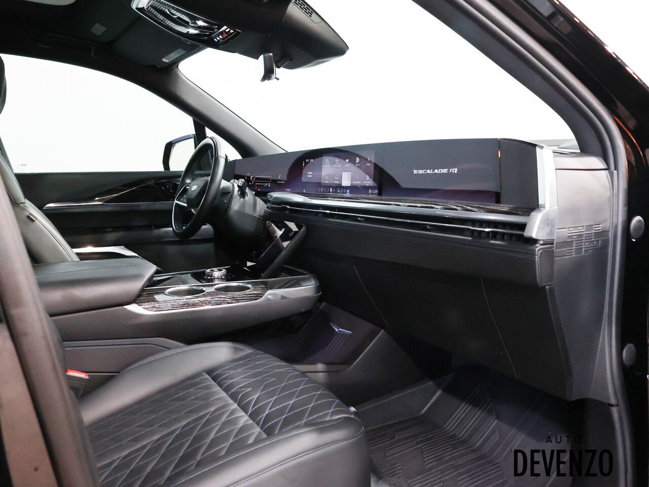Cadillac Escalade IQ 2025 Noir Saint-Eustache - photo #5