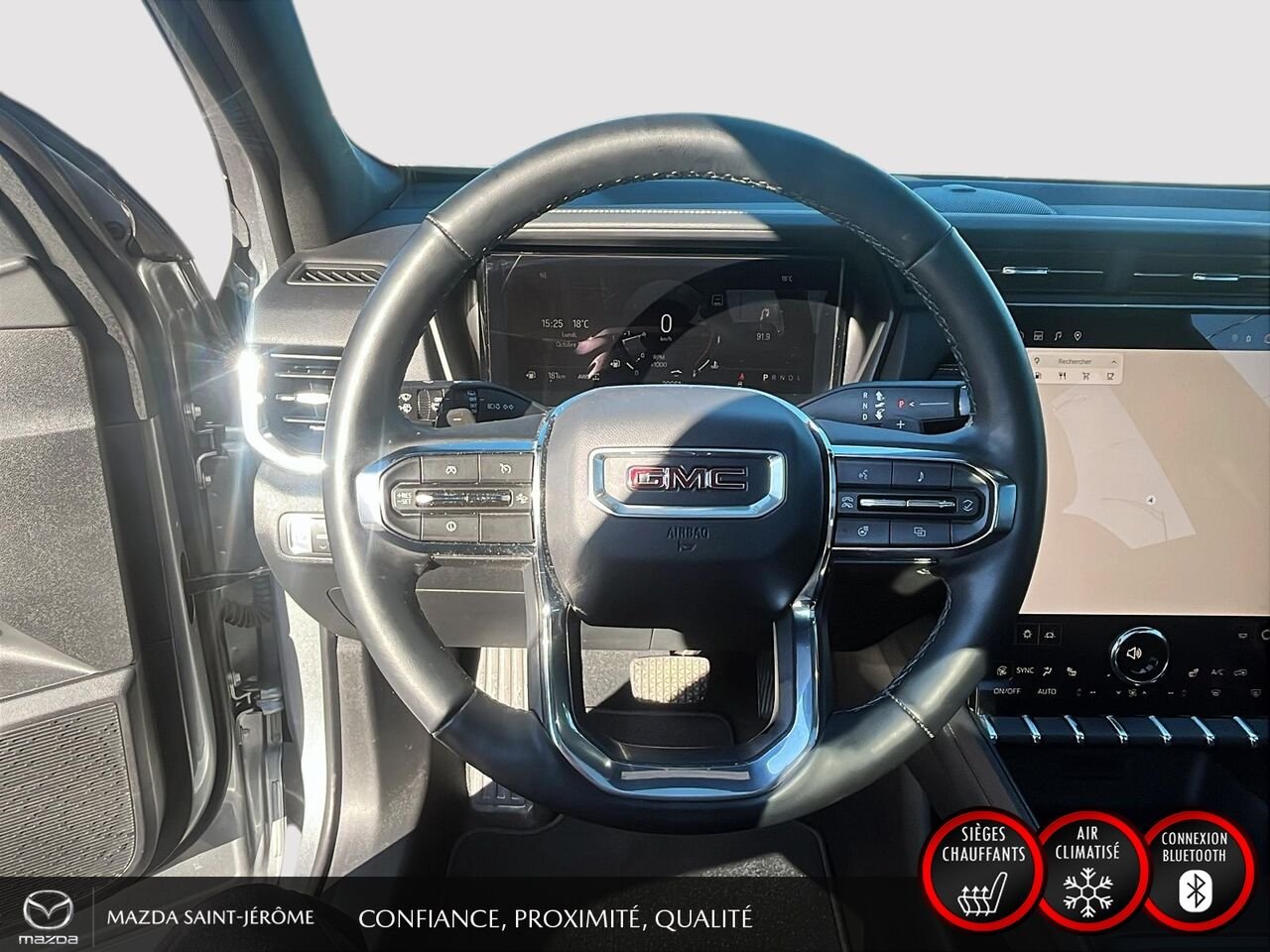 2025 GMC Terrain Grey Saint-Jérôme - photo #13