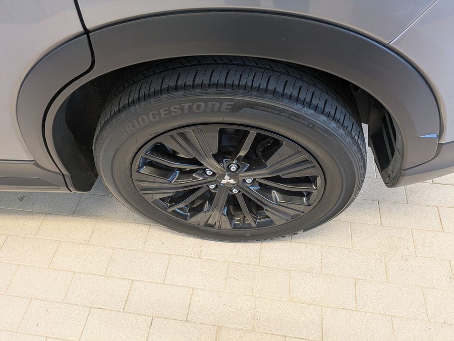 2020 Mitsubishi Eclipse Cross LE AWD Grey