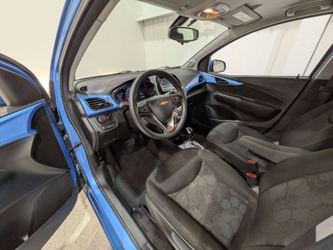 Chevrolet Spark 2017 Bleu Val-David - photo #9