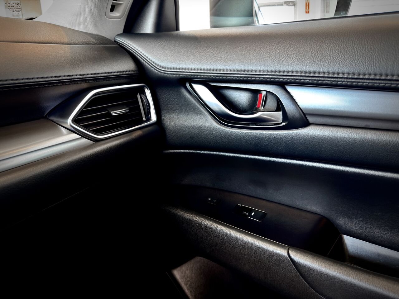 2020 Mazda CX-5 Silver Notre-Dame-des-Prairies - photo #29