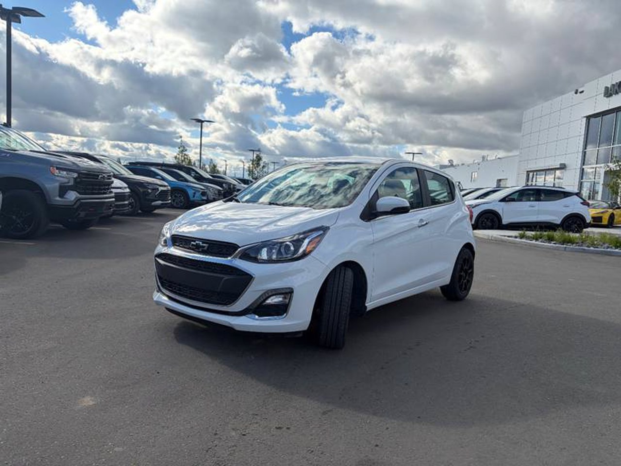 2022 Chevrolet Spark 4dr HB CVT 2LT White Sherwood Park - photo #2