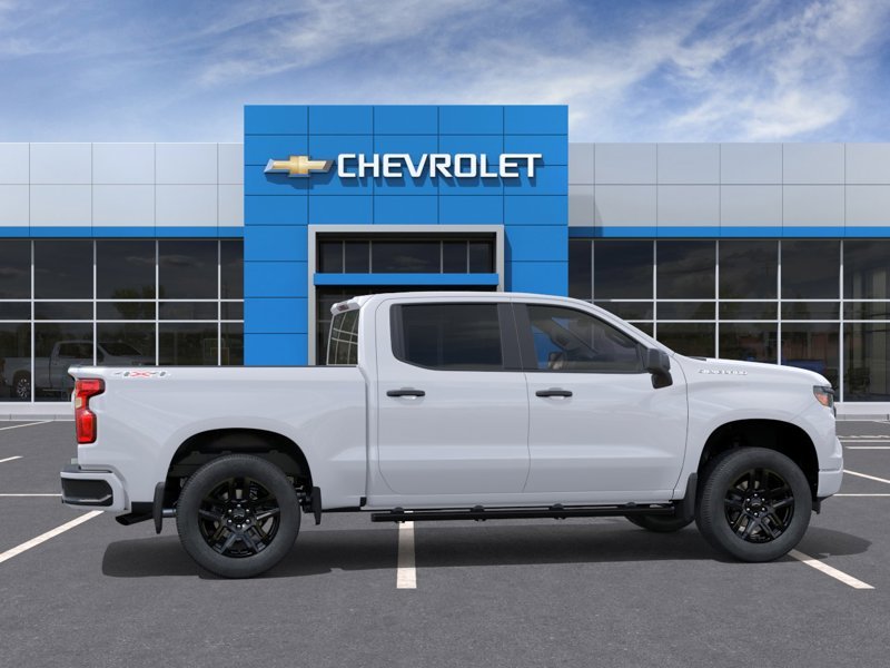 CHEVROLET Silverado 1500 Custom cabine multiplace 4RM 147 po 2026 BLANC SOMMET Gatineau - photo #4