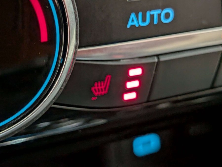 2022 Ford Escape Titanium Plug-In Hybrid FWD White