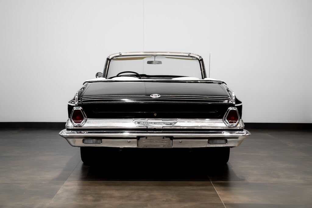 Chrysler 300 K | *PRICE IN USD* - CAR IN MILES 1964 Noir Kirkland - photo #6
