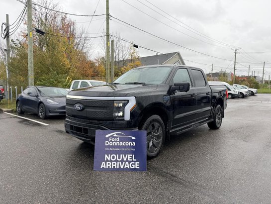 2024 Ford F-150 Lightning XLT cabine SuperCrew 4RM caisse de 5,5 pi - GENERATRICE 9,6kW - 385 KMS AUTONOMIE - BOÎTE DE 5,5PI Black