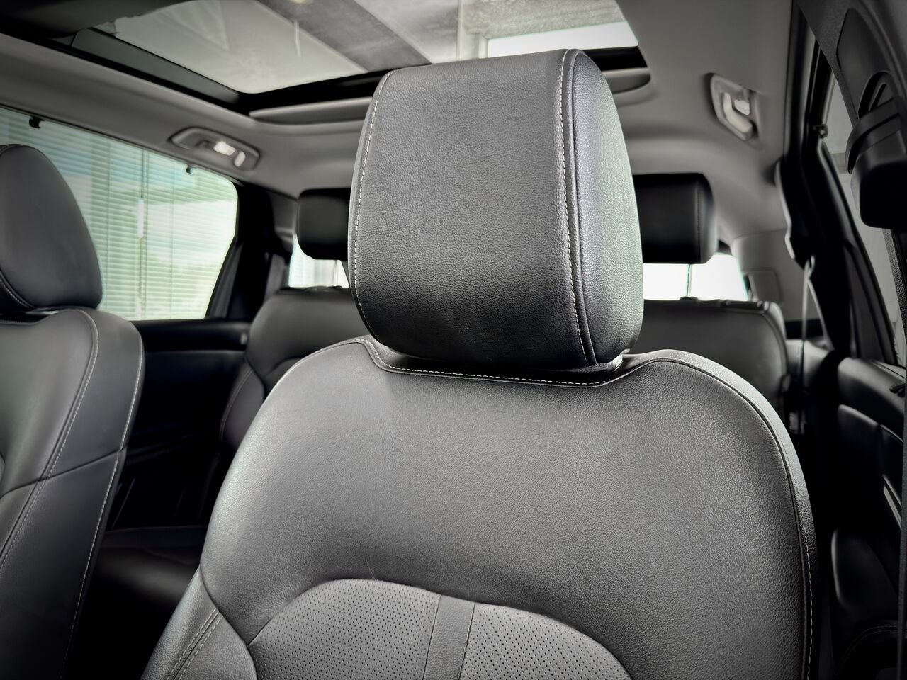 2024 Mazda CX-90 hybride léger Black Notre-Dame-des-Prairies - photo #20