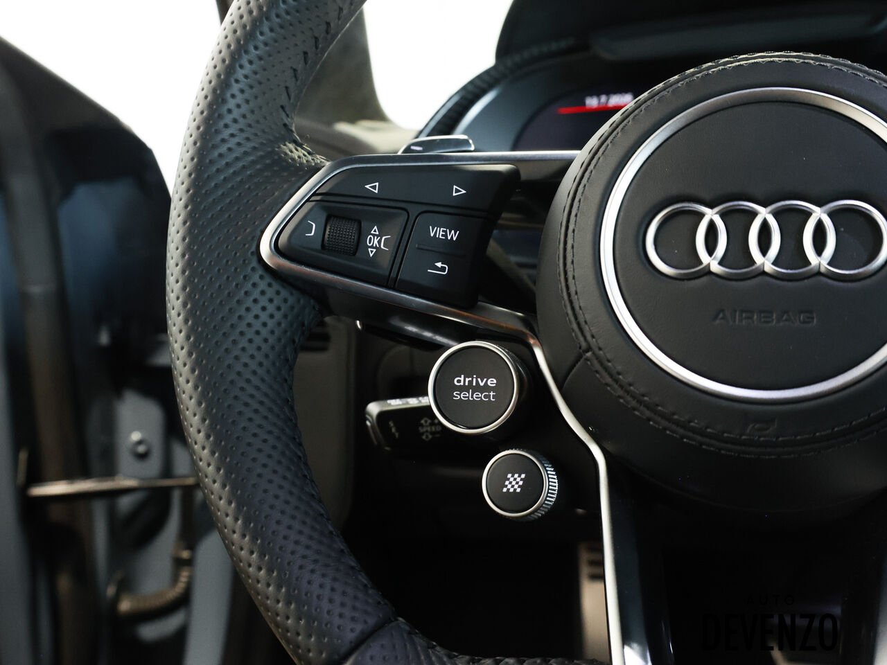 2022 Audi R8 Coupe Grey Saint-Eustache - photo #17