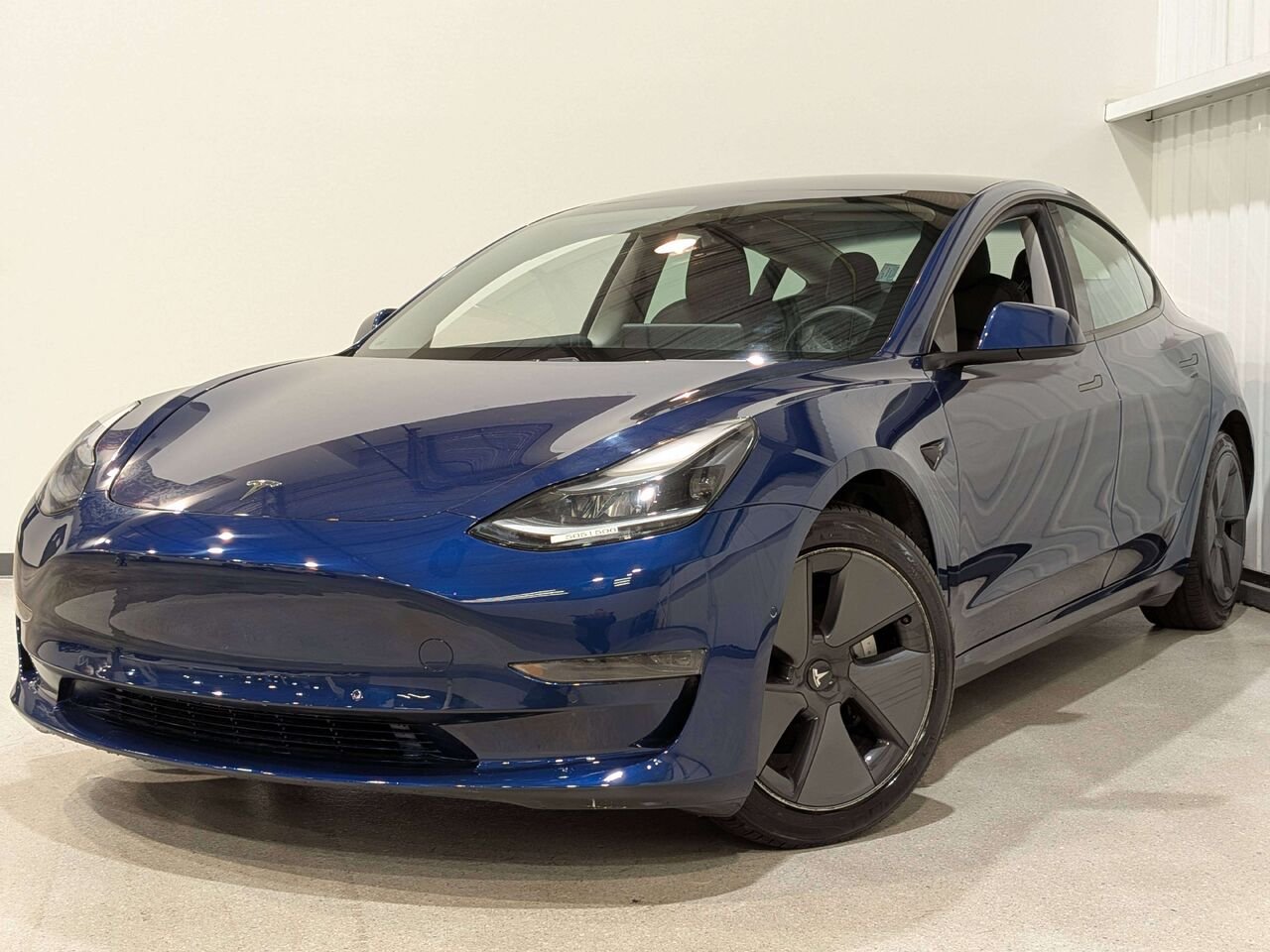 Tesla Model 3 Standard Range Plus RWD 2021 Bleu Val-David - photo #0