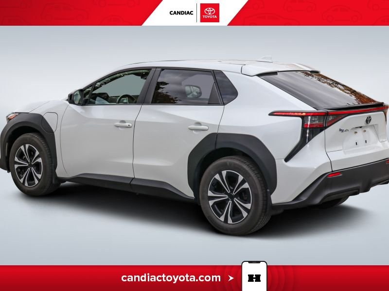 2023 Toyota BZ4X White Laval - photo #5