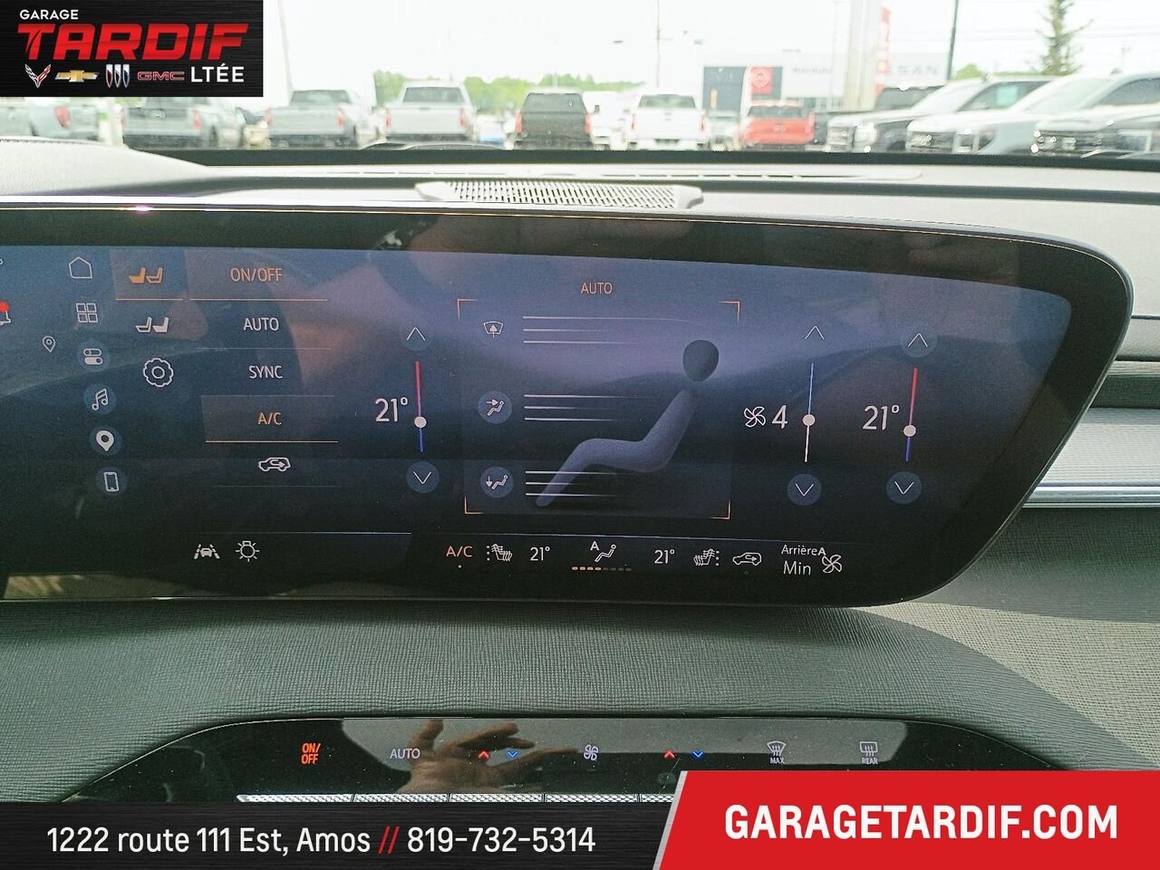 BUICK ENCLAVE ST 2025 Noir Mont-Laurier - photo #32
