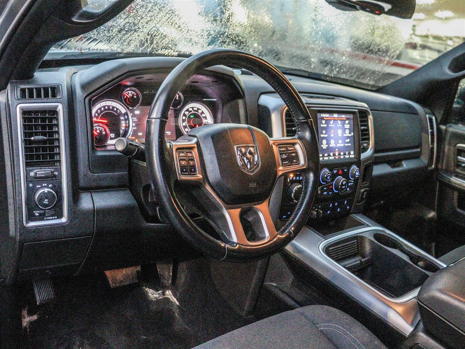 RAM 1500 Classic SLT 2022 Grey Ottawa & Gatineau - photo #7