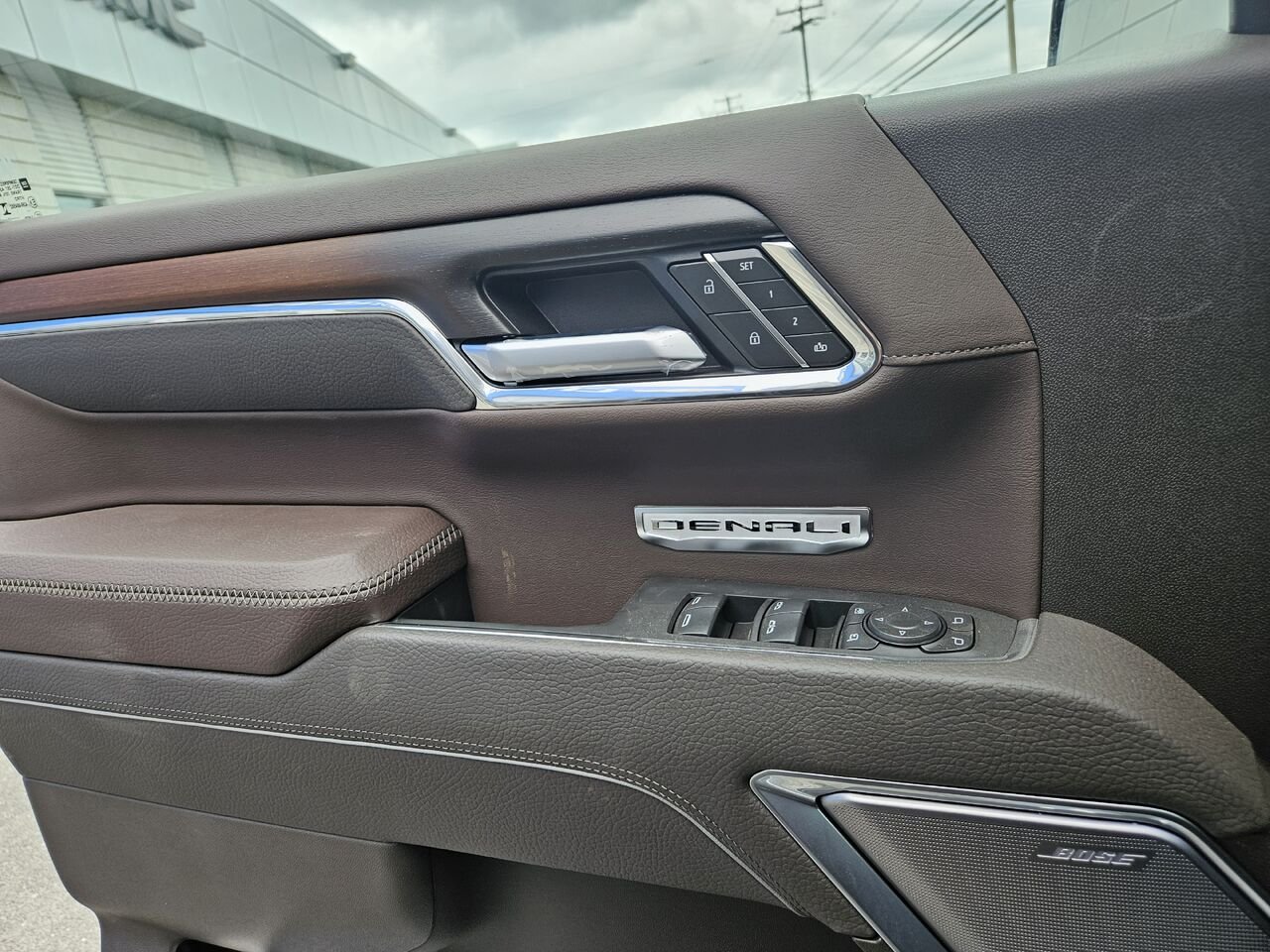2026 GMC Sierra 1500 Denali cabine multiplace 4RM 147 po Onyx Black Thetford Mines - photo #12