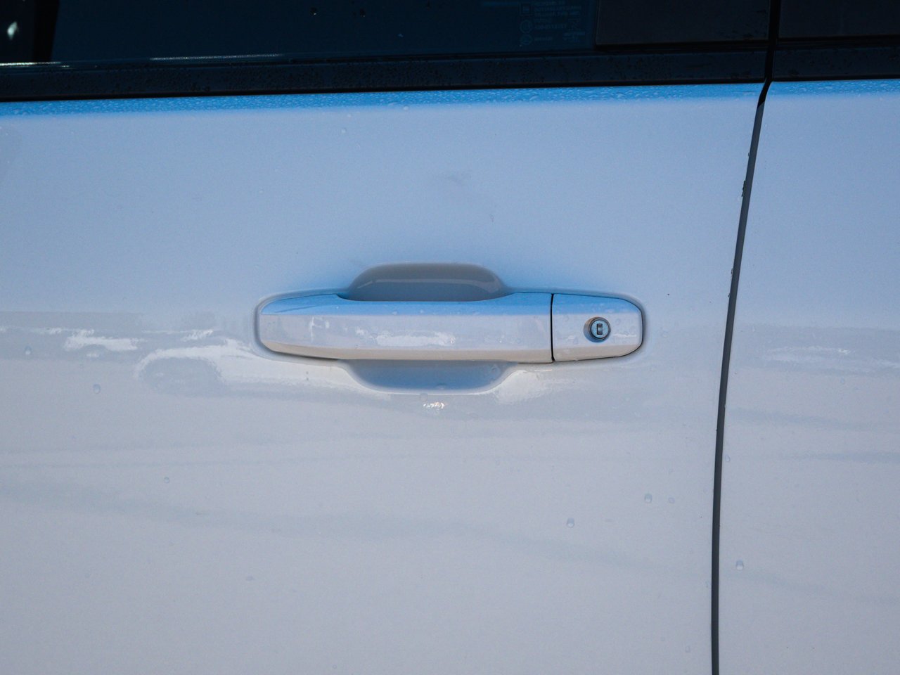2021 Chevrolet Silverado 2500HD 4WD Crew Cab 159 LT White Sherwood Park - photo #7