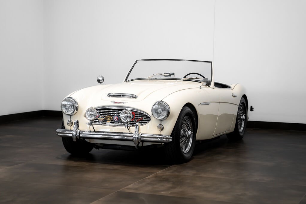 Austin Healey BN7 Mrk 1 1961 Blanc Montréal - photo #0