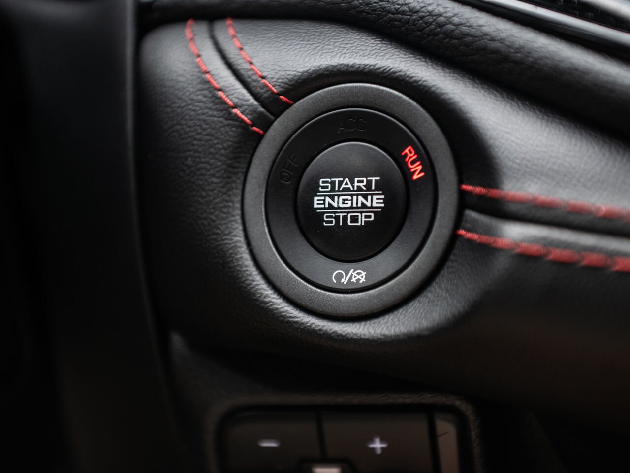 2025 Dodge Durango Black Sainte-Julienne - photo #18