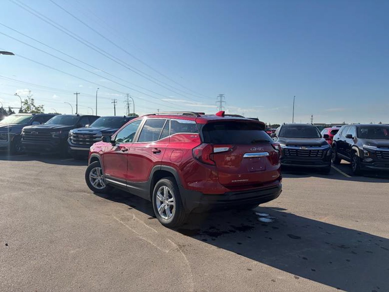 2024 GMC Terrain AWD 4dr SLE Red Sherwood Park - photo #3