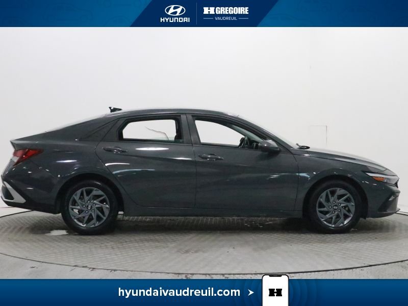 2024 Hyundai Elantra Grey Laval - photo #12