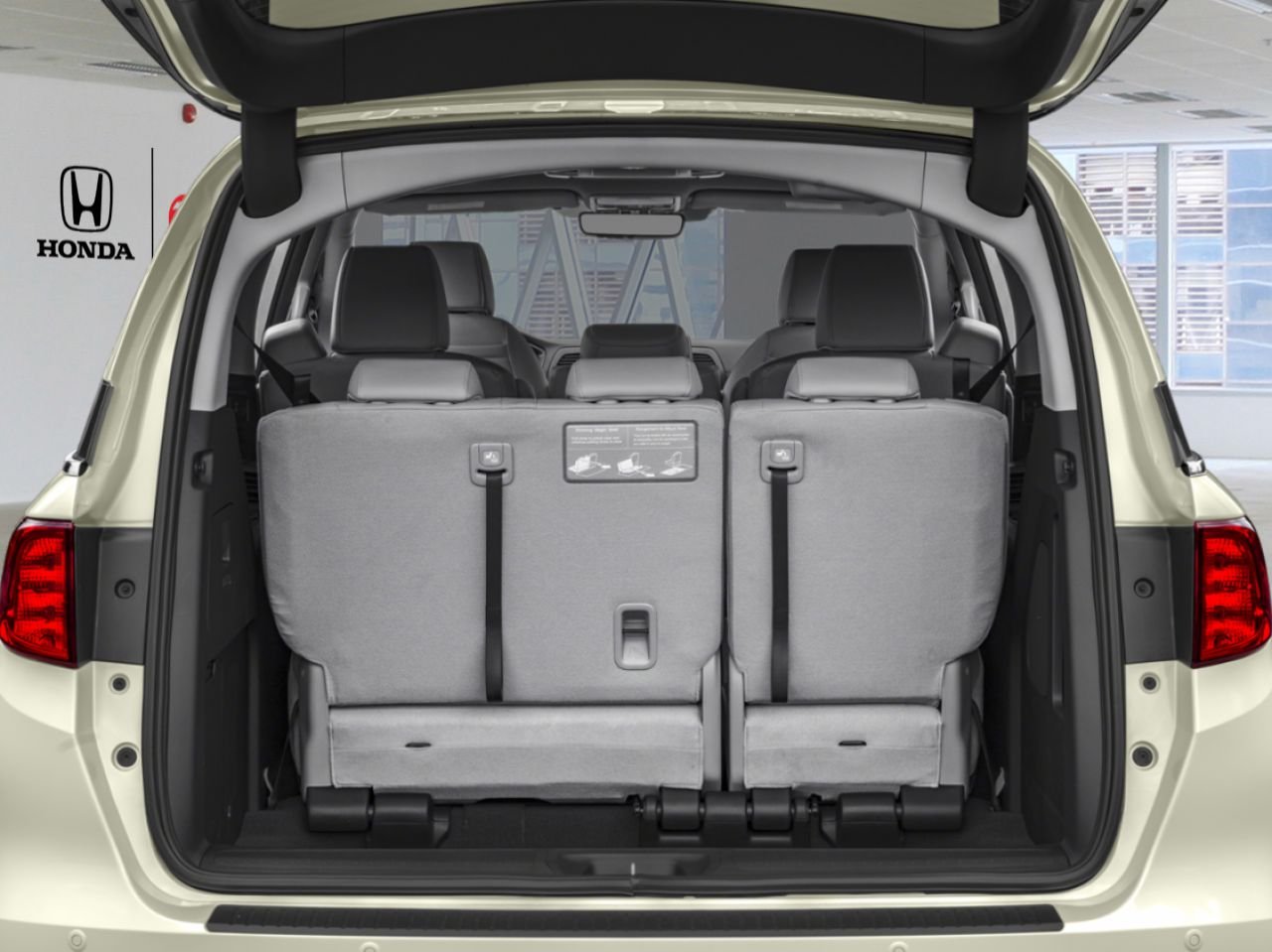 2019 Honda Odyssey White Mississauga - photo #8