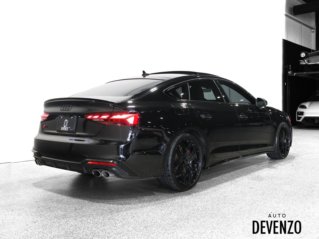 2022 Audi S5 Sportback Black Saint-Eustache - photo #2