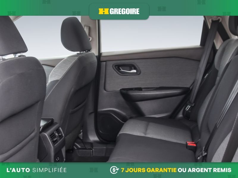 2021 Nissan Rogue White Blainville - photo #13