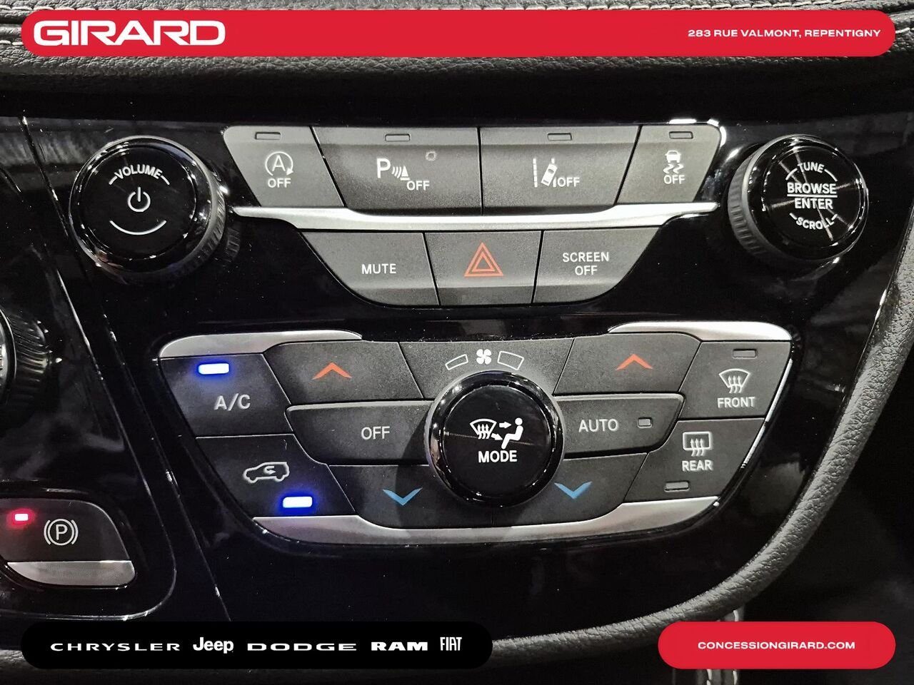 2025 CHRYSLER PACIFICA White Repentigny - photo #20