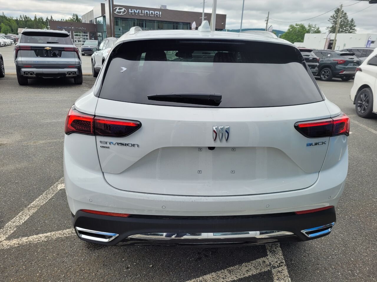 Buick Envision Privilégiée 4 portes TI 2026 Blanc irisé triple couche Thetford Mines - photo #3