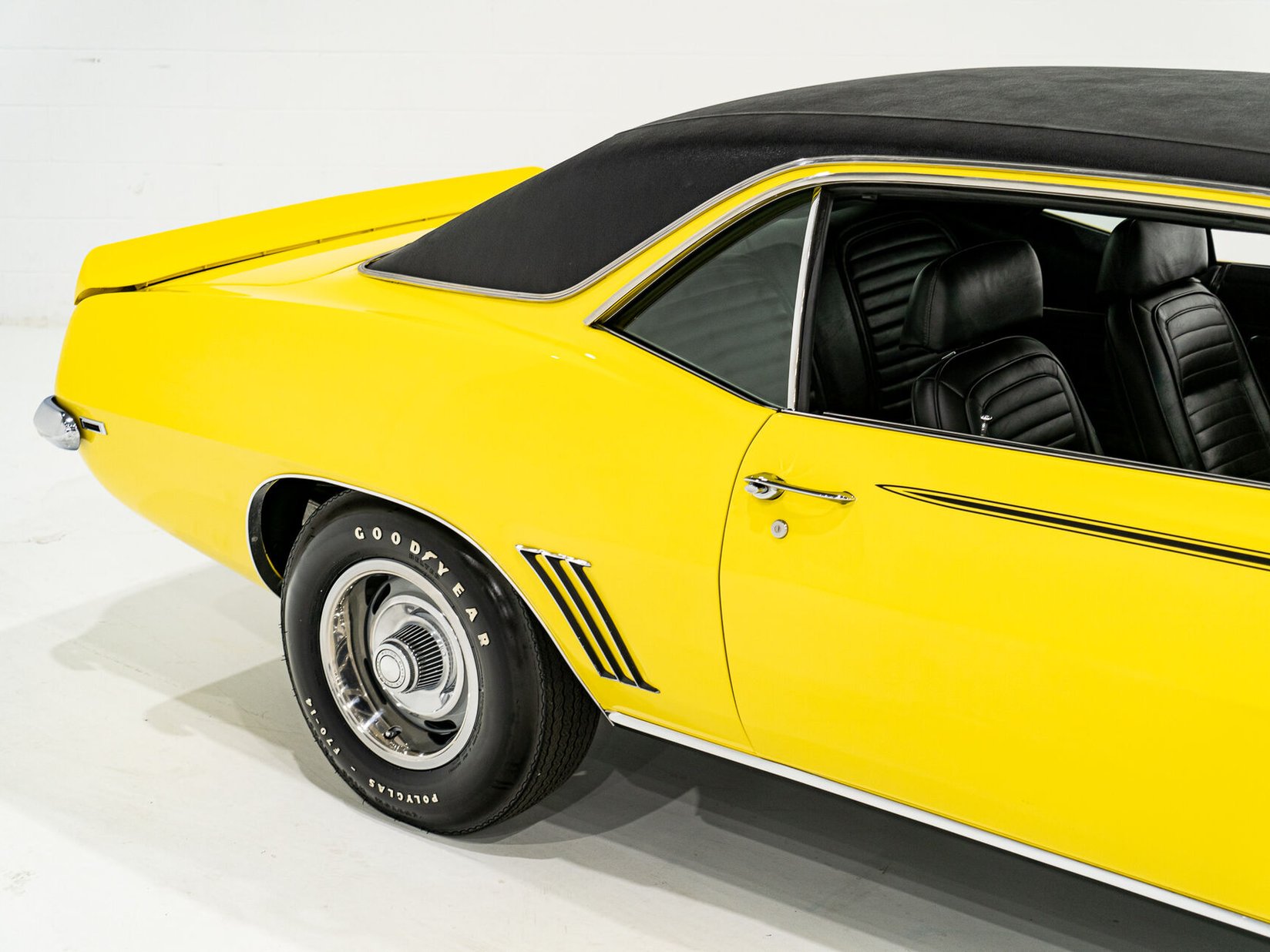 Chevrolet Camaro SS **PRIX EN USD** With factory A/C 1969 Jaune Montréal - photo #31
