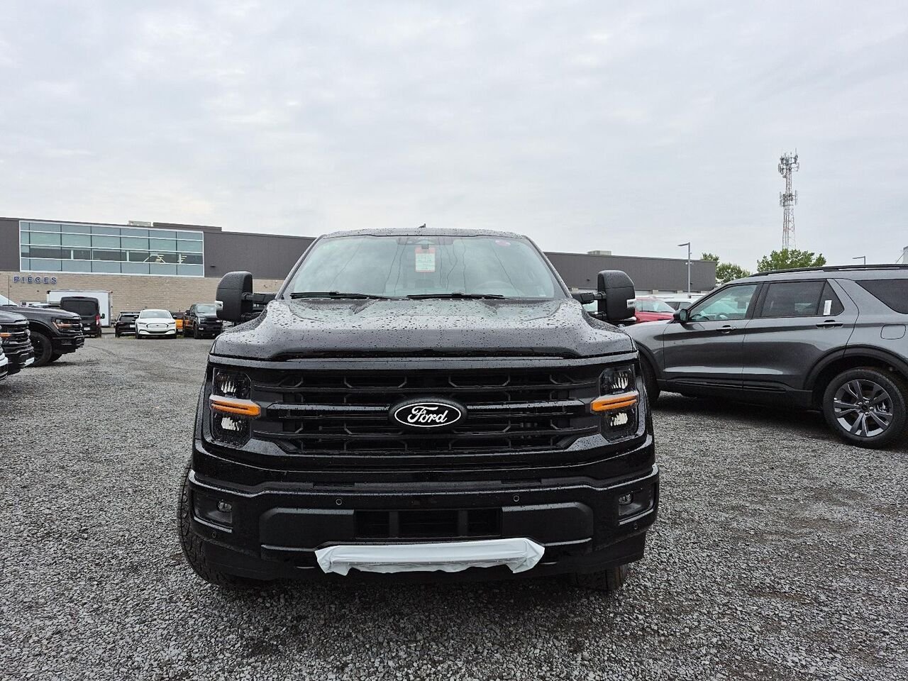 Ford F-150 2F247 | XLT 2026 Noir agate métallisé Saint-Jérôme - photo #1