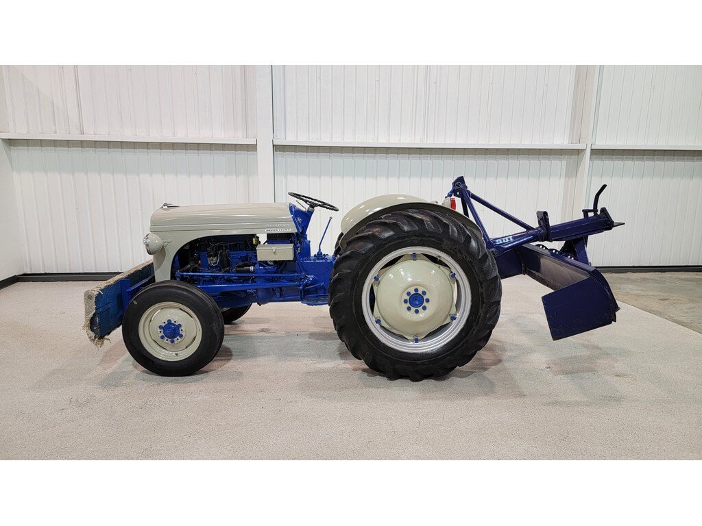 Ford Others Tracteur Massey Fergusson Antiquité 1955 Val-David - photo #3