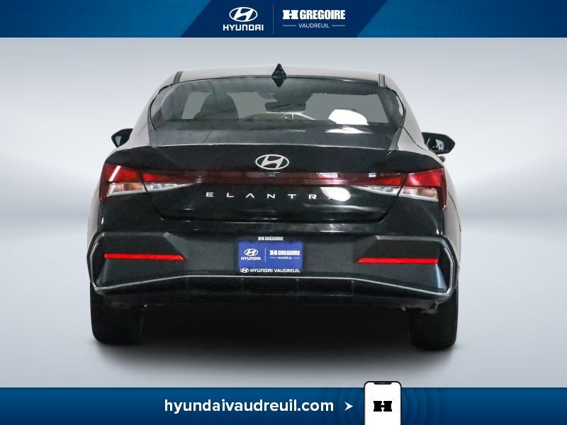 2025 Hyundai Elantra Black Laval - photo #8