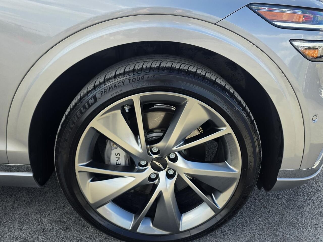 Genesis GV70 2.5T Advanced TI 2026 Argent Laval - photo #4