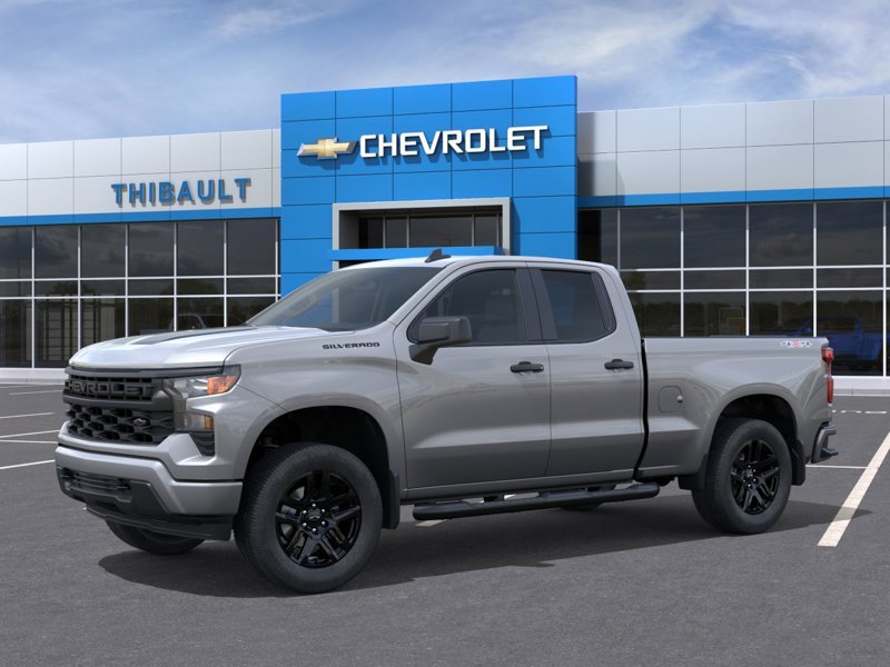 CHEVROLET Silverado 1500 Custom cabine double 4RM 147 po 2026 GRIS STERLING METALLISE