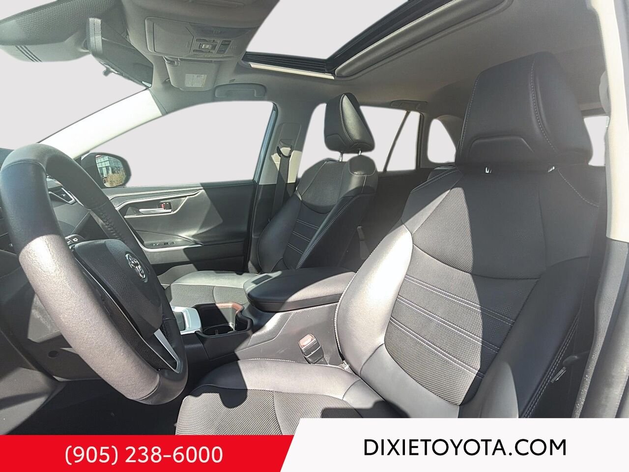 2023 Toyota RAV4 Hybrid Limited AWD / CLEAN CARFAX / HEATED AND VENTILATED SEATS / MOONROOF / ALLOY WHEELS / CARPLAY AND ANDROID AUTO Silver Mississauga - photo #8
