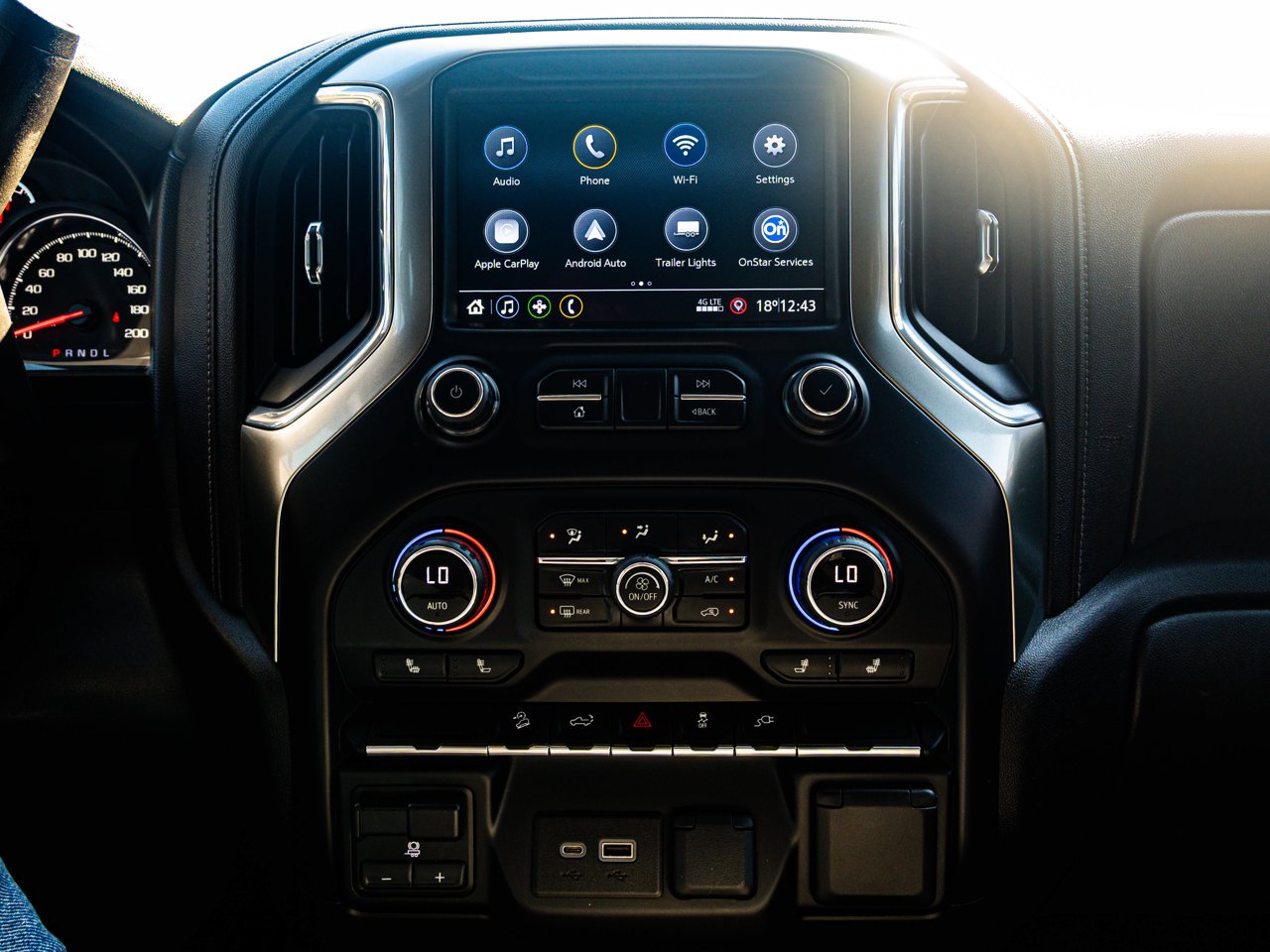 2021 Chevrolet Silverado 2500HD 4WD Crew Cab 159 LT White Sherwood Park - photo #23