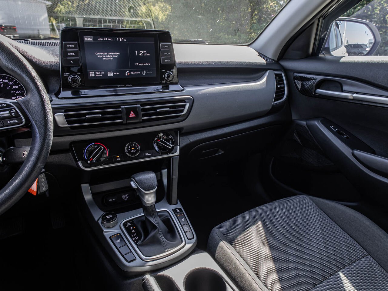 Kia Seltos 2021 Blanc Sainte-Julienne - photo #18
