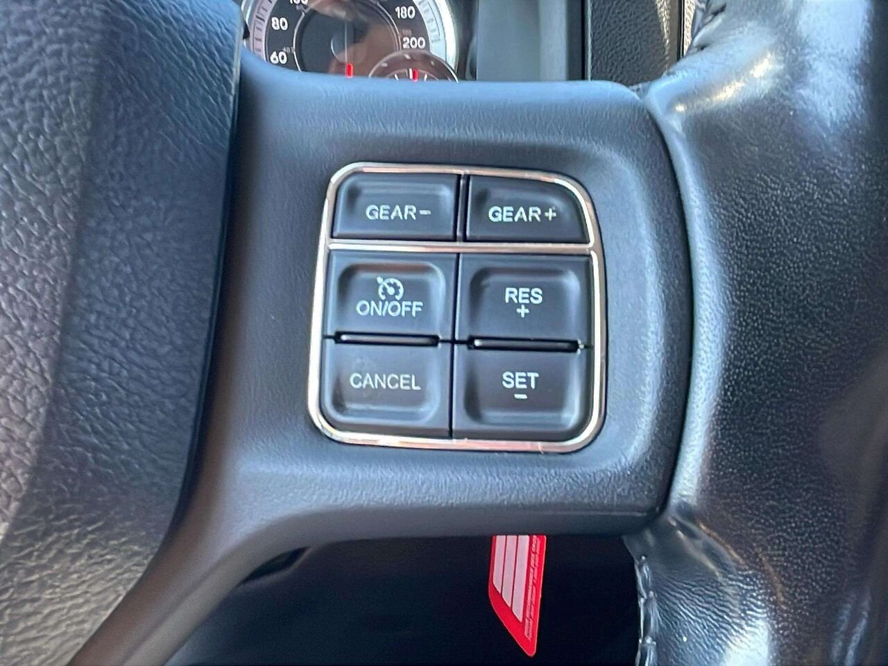 2022 Ram 1500 Express White Gatineau - photo #13