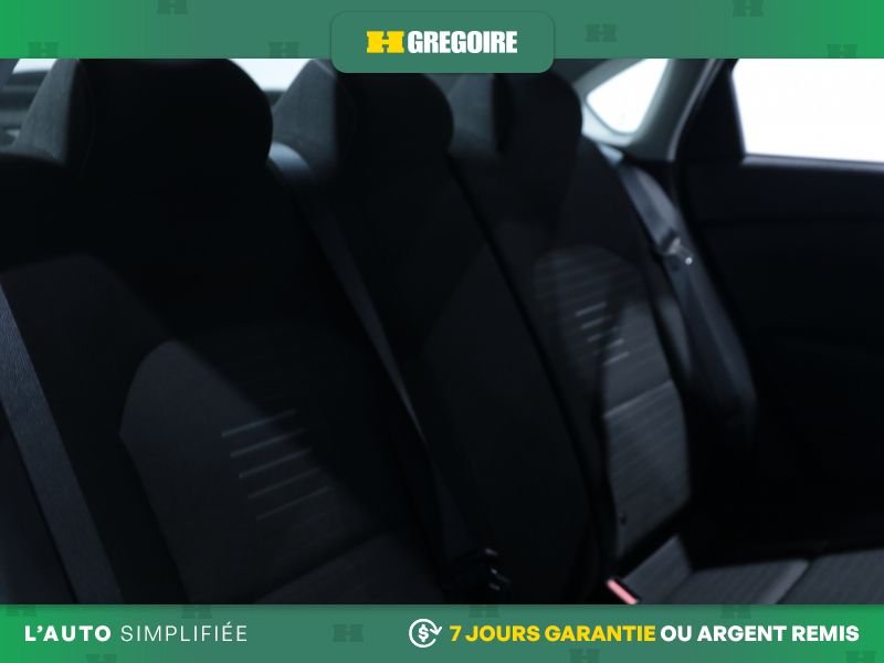 2021 Kia Forte White Laval - photo #23