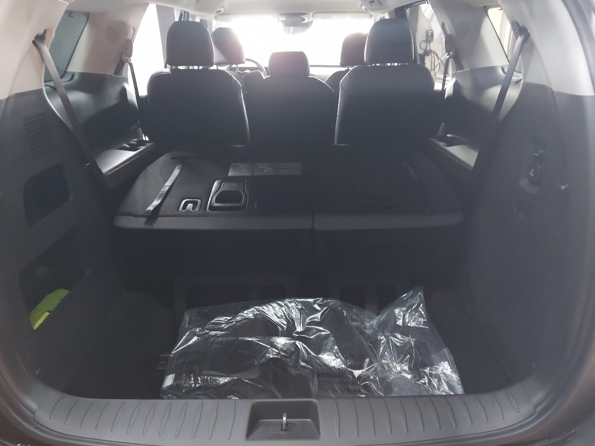 Kia Carnival 2026 Noir aurore nacré Blainville - photo #10