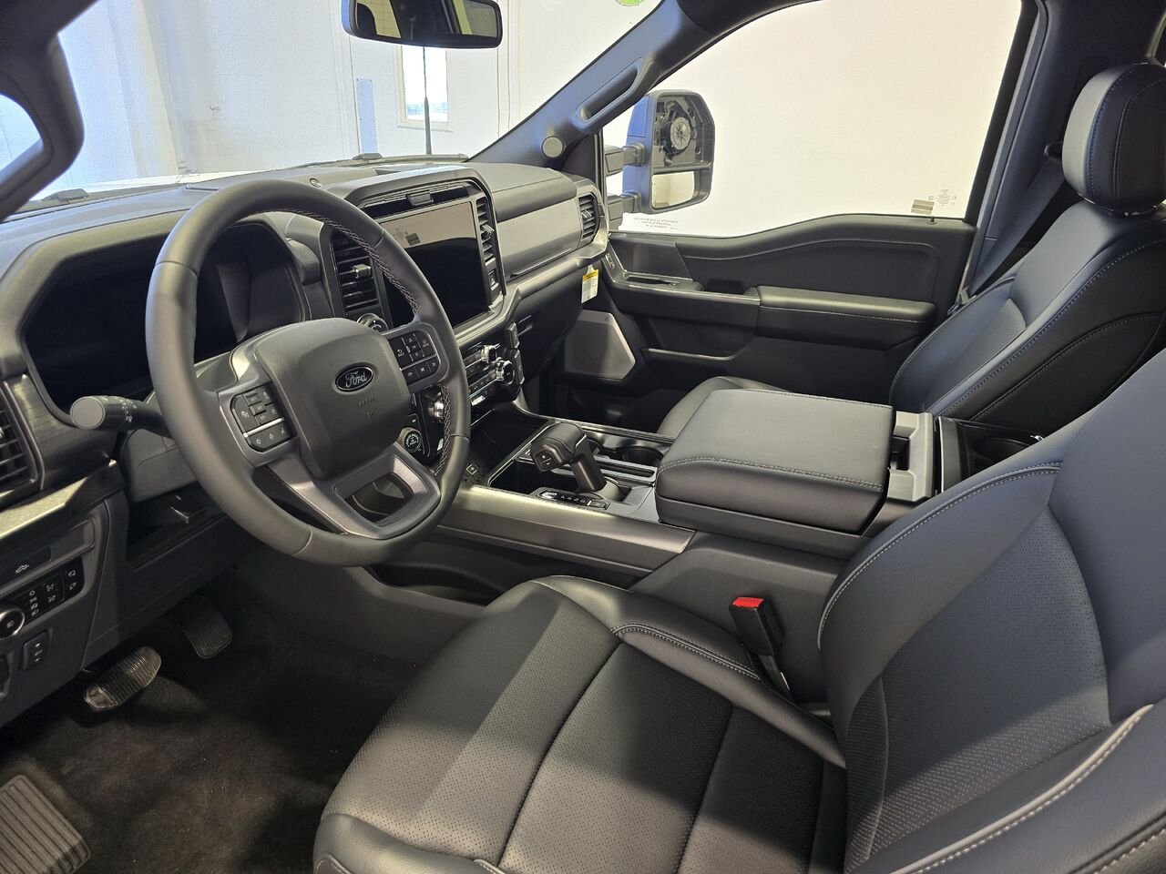 Ford F-150 2026 Blanc astral métallisé trois couches Châteauguay - photo #5