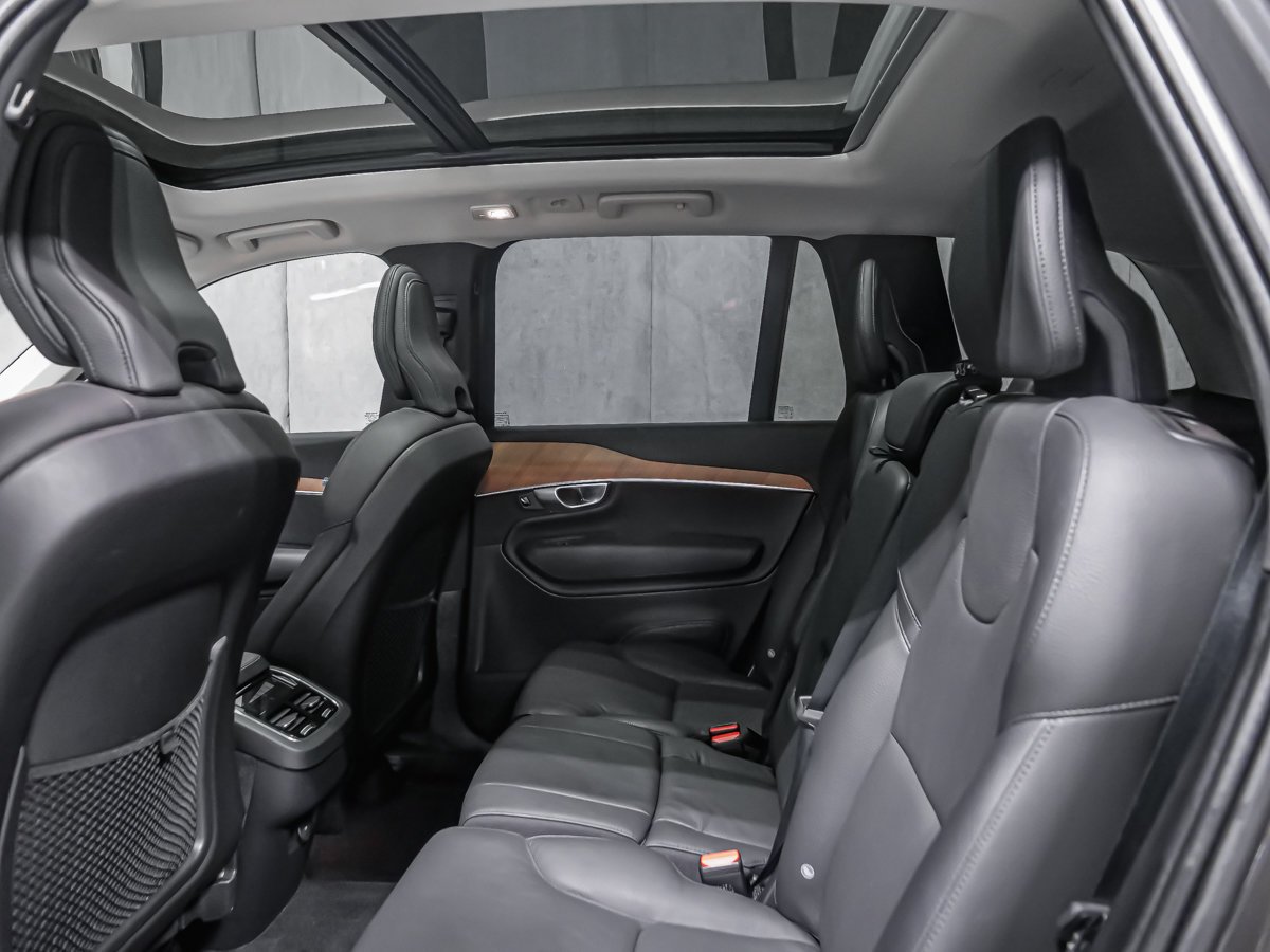 Volvo XC90 B6 PLUS BRIGHT 2024 Gris Montréal - photo #11