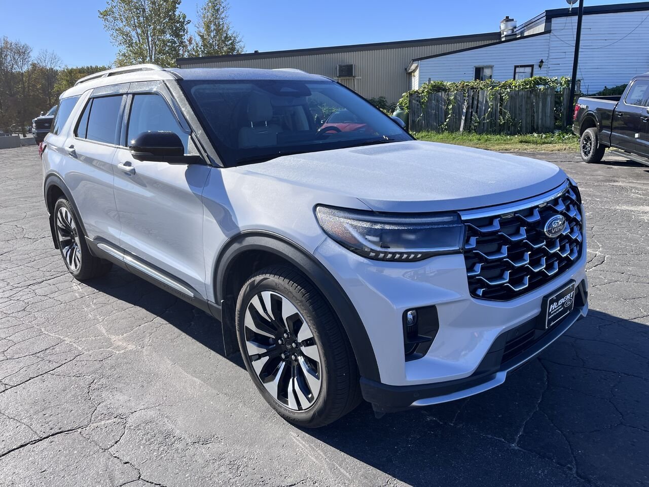 Ford Explorer 2026 Blanc Mont-Laurier - photo #2