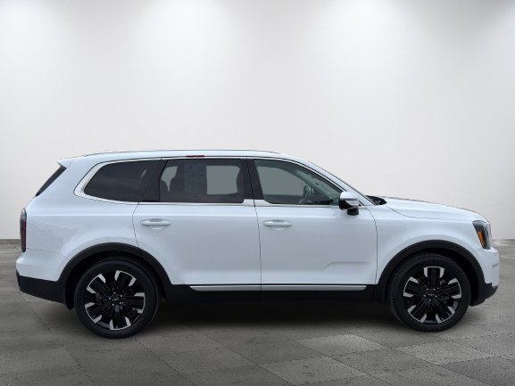 2023 Kia Telluride White Thetford Mines - photo #2