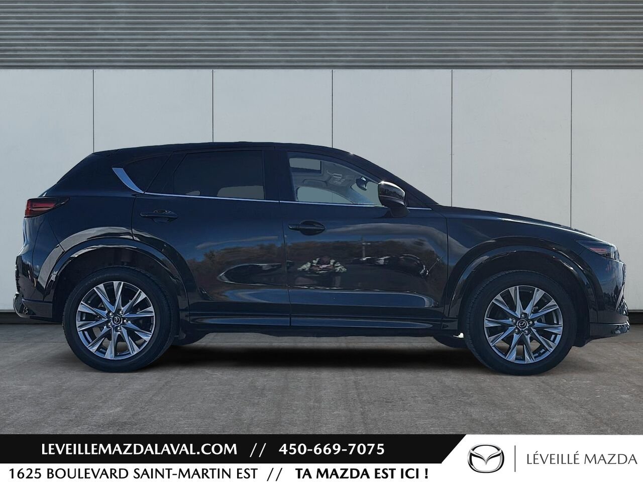 2024 Mazda CX-5 GT TI Black Laval - photo #3