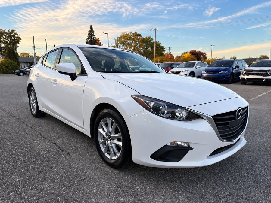 2016 Mazda 3 SPORT GS White