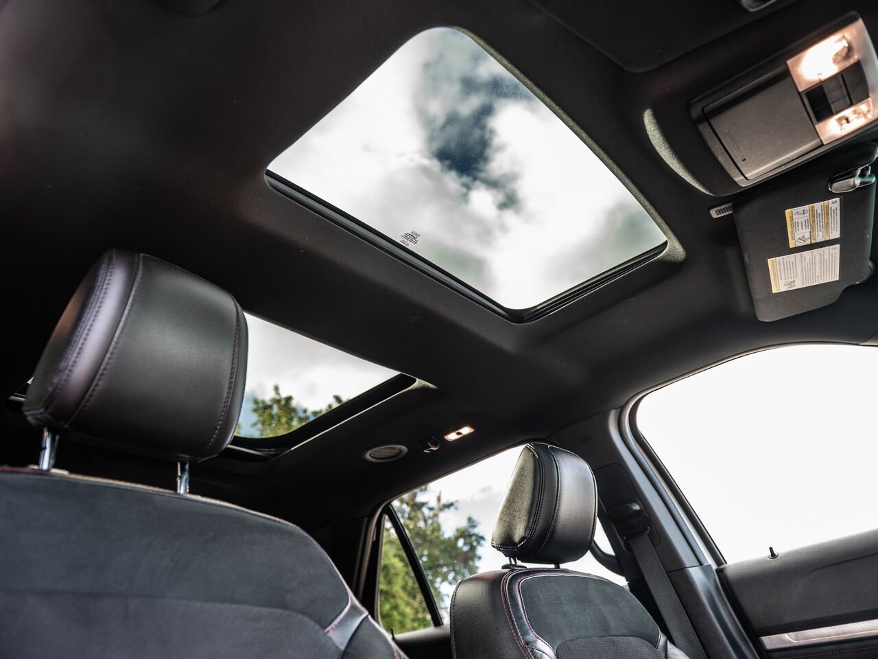 2019 Ford Explorer White Sainte-Julienne - photo #28