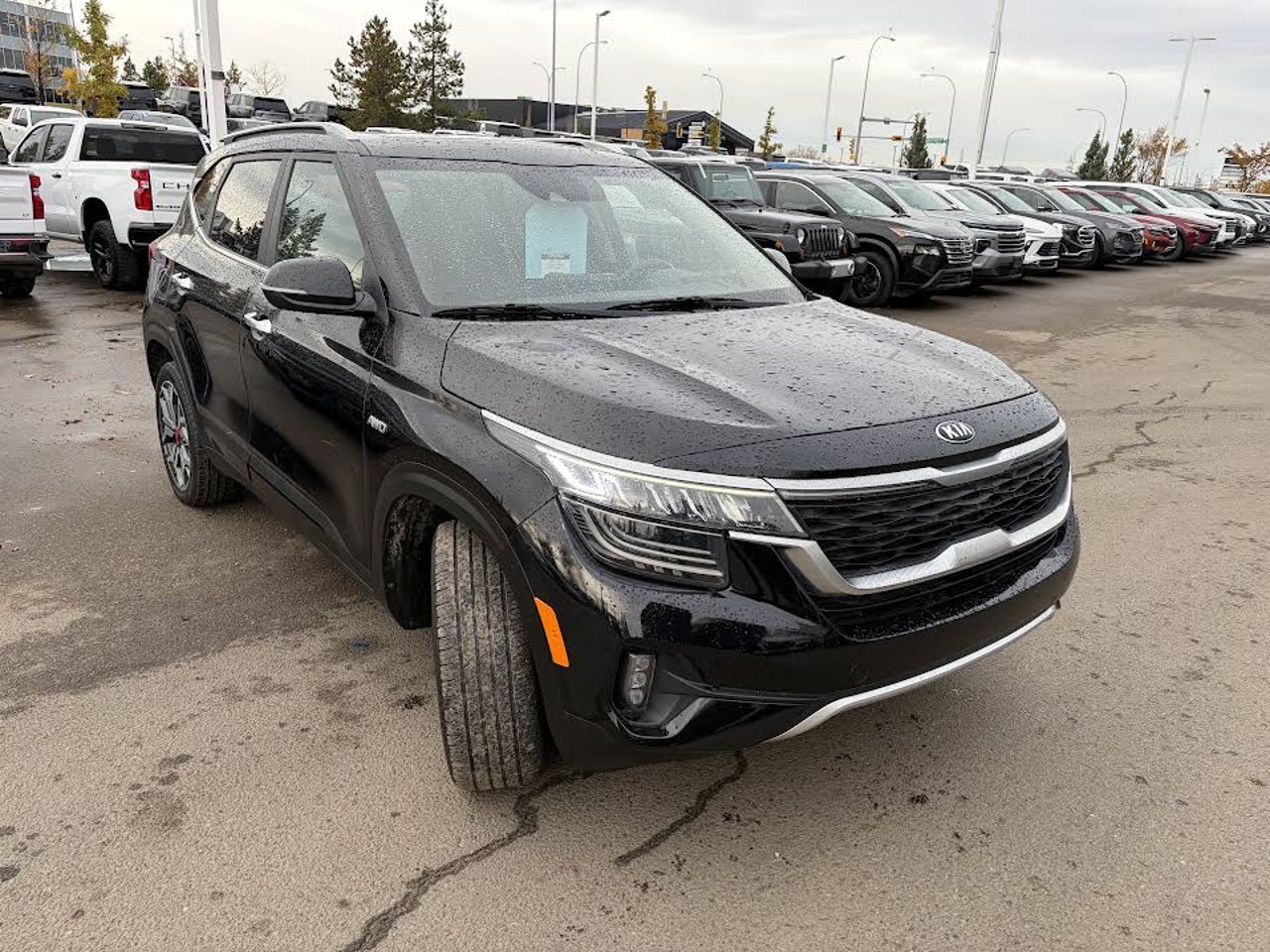 2022 Kia Seltos SX Turbo AWD w/Black Interior Black Sherwood Park - photo #1